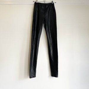 Wilfred Free Aritzia Daria Faux Leather Leggings